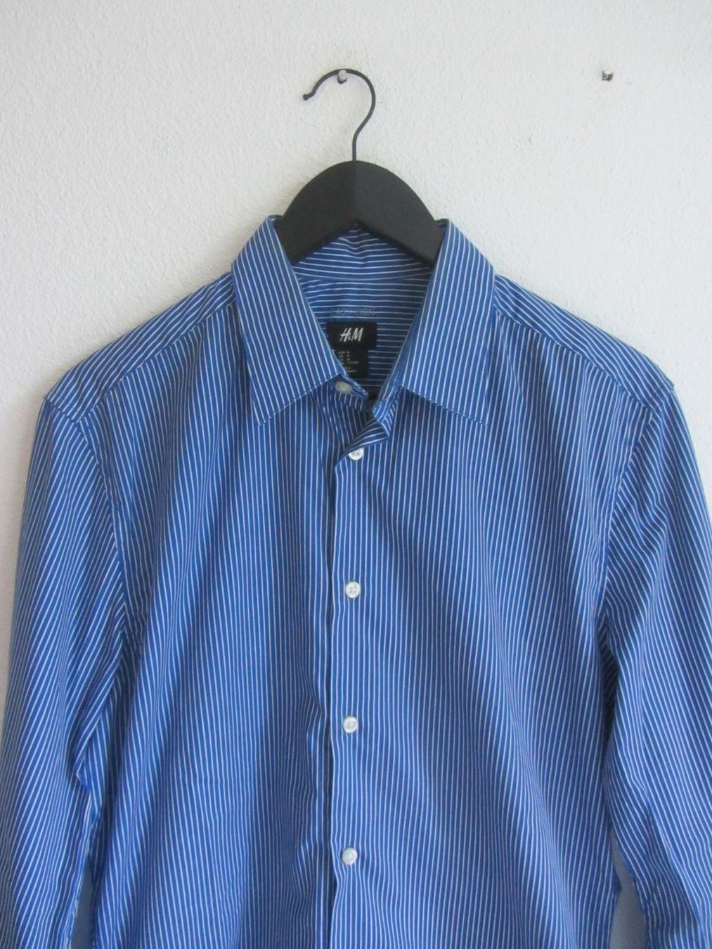 H&M Chemises: Langarm Hemd blau-weiss gestreift - M – D'occasion à Zürich par Diazaio 1