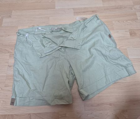 Kurze Hosen für Damen