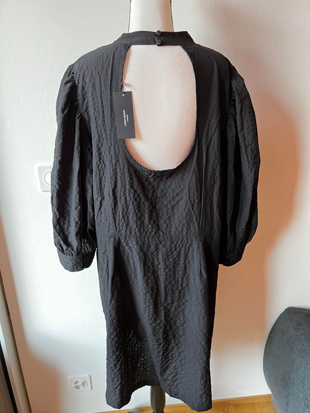 Vero Moda Vestiti: Neues Kleid XL Vera Moda – Nuovo e nell'imballaggio originale da Riehen venduto da edu_92w7 1