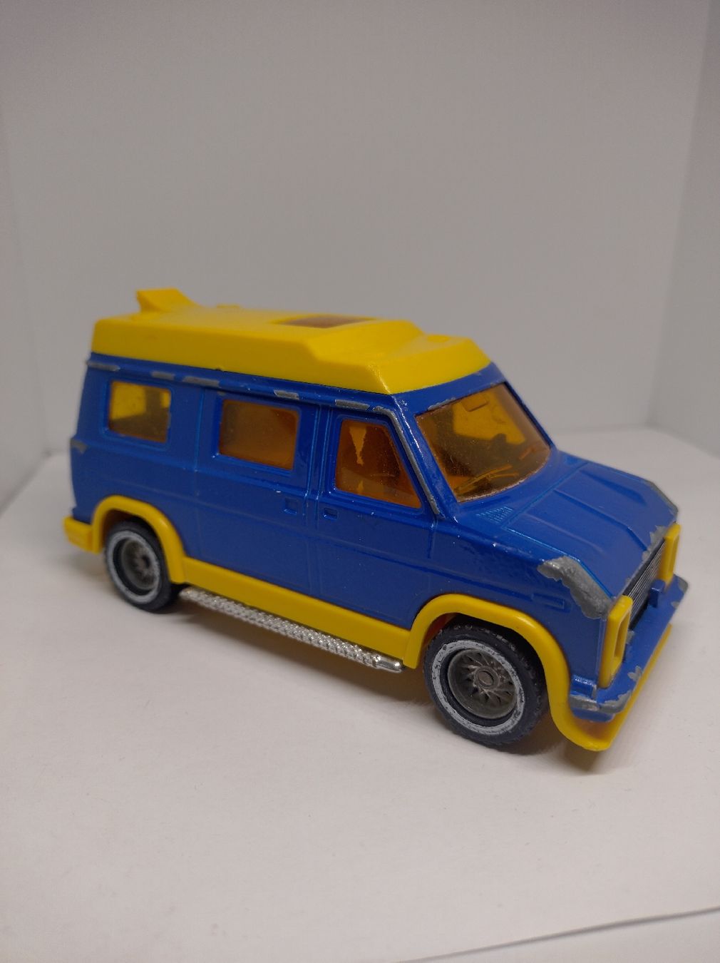 Majorette Modellini d'auto: Majorette, US Van 1/36 – Usato da La Chaux-de-Fonds venduto da Pierrot8404 1