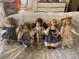 Ensemble de 5 poupées en porcelaine 