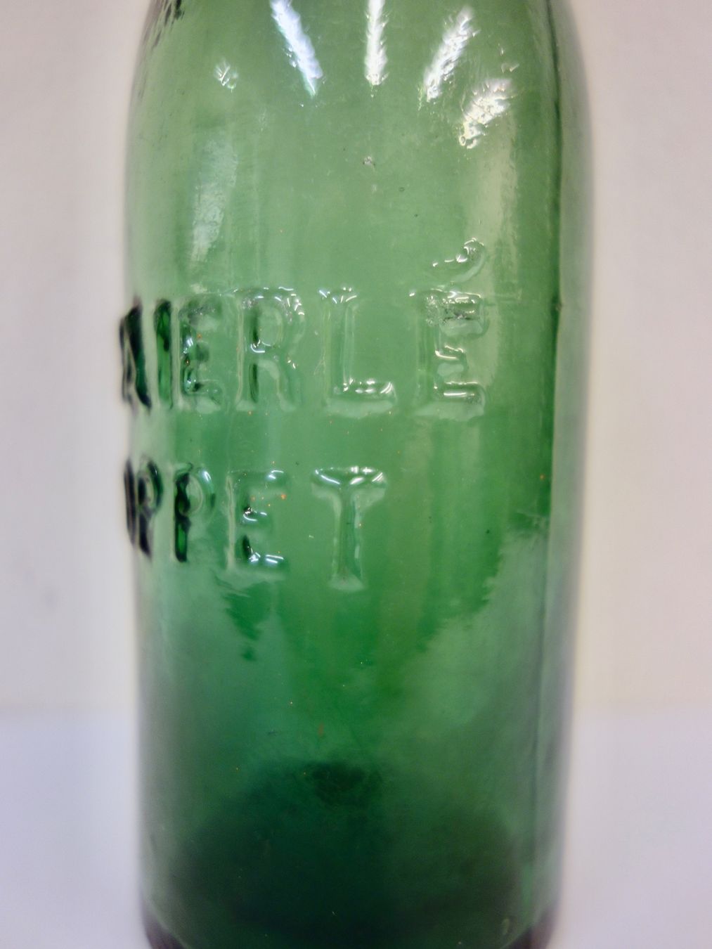 Bicchieri, Caraffe & Bottiglie: kleine alte Flasche E. BAIERLÉ COPPET – Usato da Kerzers venduto da Flaschenposten 6