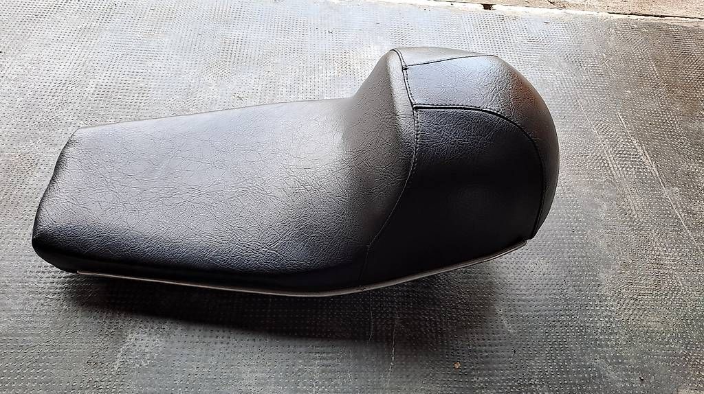Moto Morini Tutti i ricambio per moto: selle cafe racer – Usato da La Chaux-de-Fonds venduto da modivany 1
