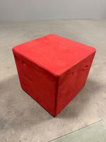 Roter Sitzwürfel / Pouf – 55x55x55cm / guter Zustand