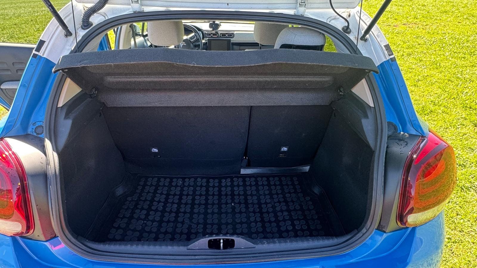 Citroën Automobili: Citroen C3 1.2 PureTech Shine – Usato da Unterägeri venduto da ana_2lzd 7