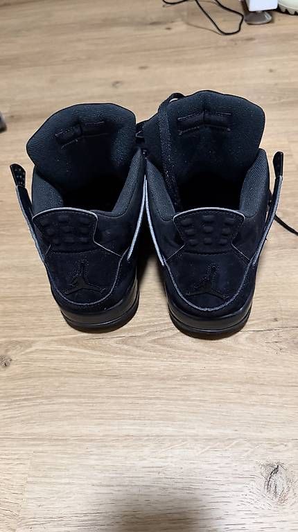 Scarpe da uomo: Jordan 4 Black Cats – Usato da Neuhausen venduto da agh_g2nd 2