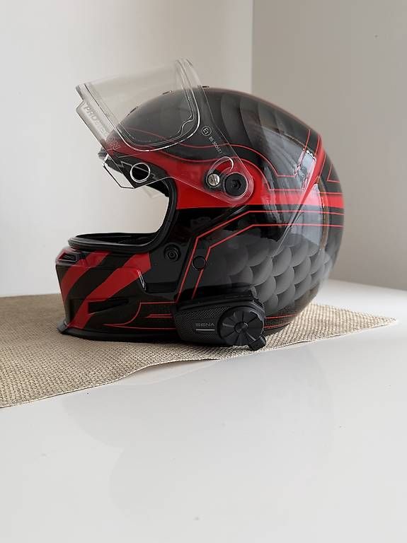 Bell Casques & visières: BELL Eliminator Carbon Lightweight Helm – D'occasion à Untervaz par Clambu