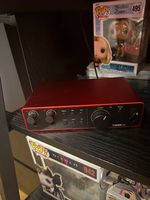 Focusrite Scarlett 2i2 4th Gen  Audio Interface