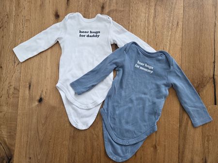 2 Baby Bodys C&A Grösse 68 weiss blau, Mommy, Daddy, Mum,Dad