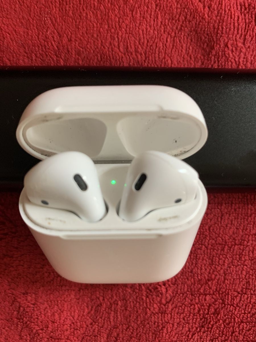 Apple Cuffie: Apple AirPods 2. Generation – Usato da Zürich venduto da Olimpied 2