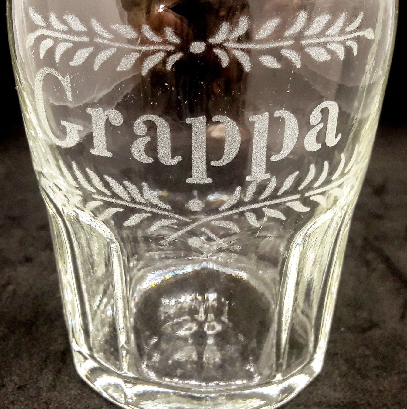 Carafes: carafe Grappa Karaffe  0,5 L.  18 cm – D'occasion à Tavannes par Brocashop 1