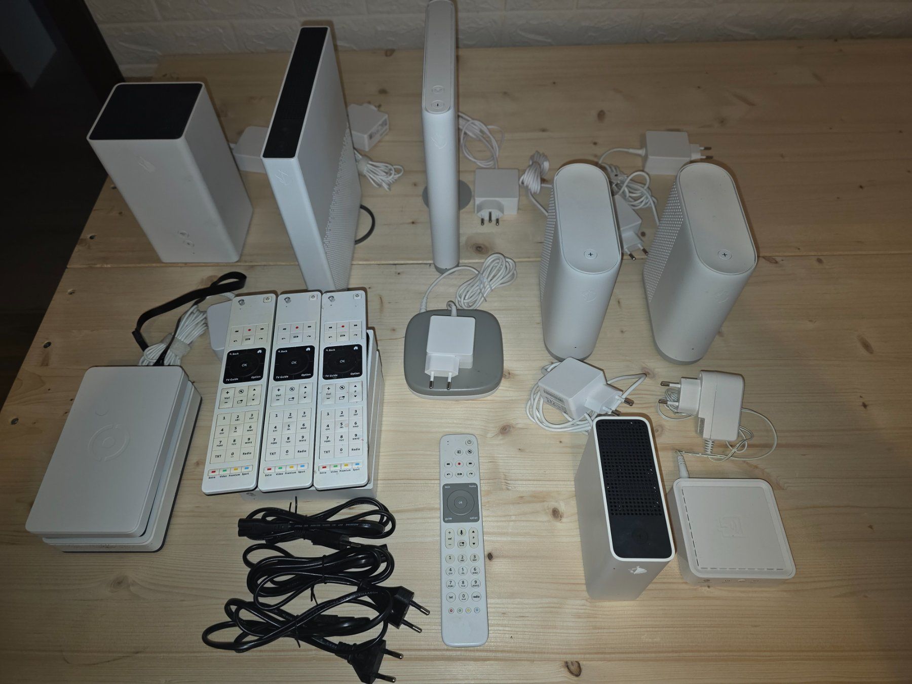 Swisscom Modems & Router: Matériel Swisscom – Gebraucht aus Brot-Plamboz von baccara02