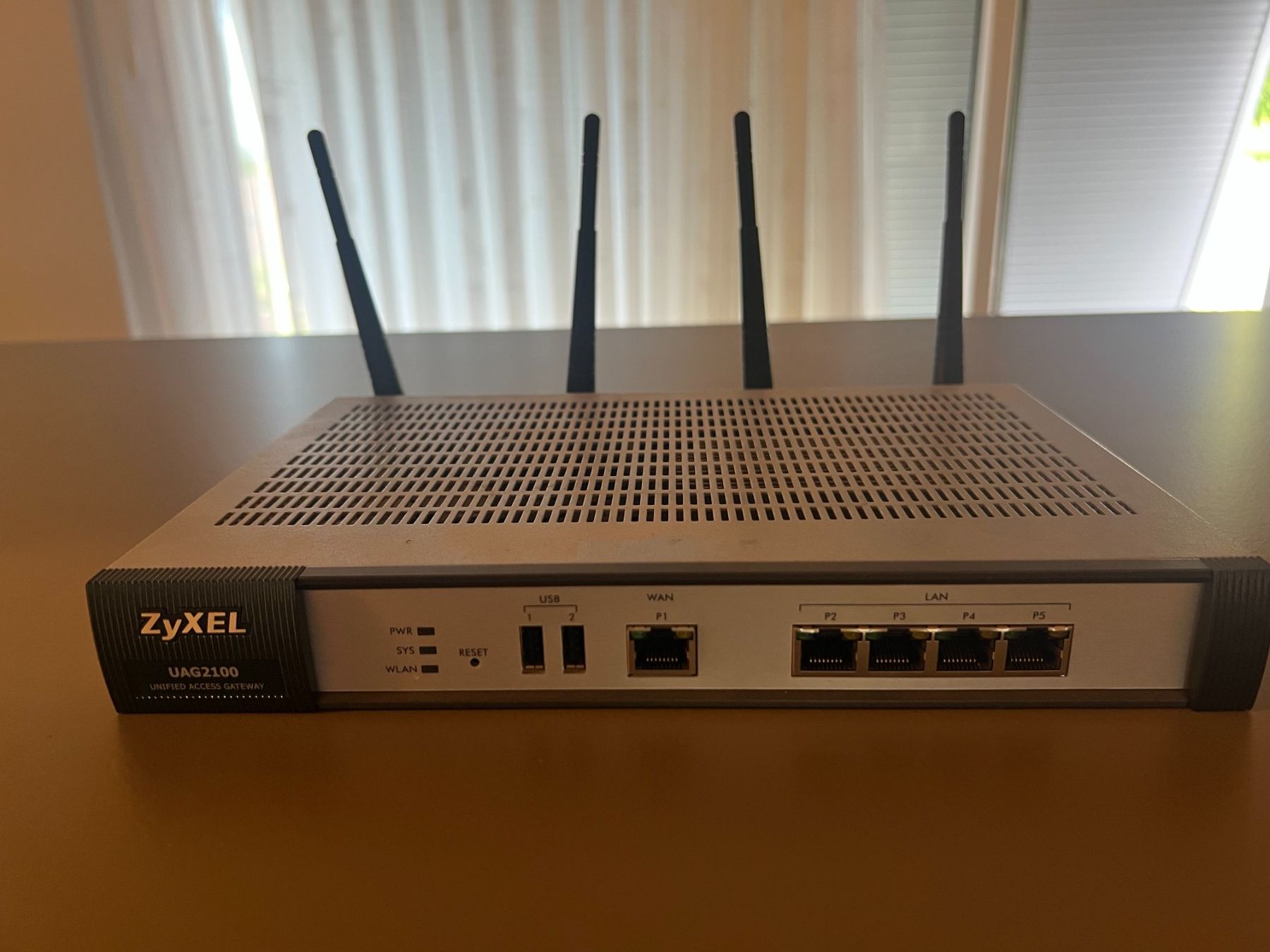 Zyxel Modem & Router: Zyxel UAG2100 – Usato da Sarmenstorf venduto da nicokoechli 1