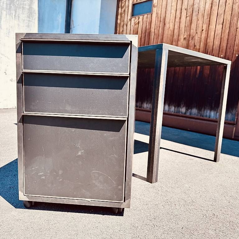 Schreibtische: Wetli Bürotisch mit Rollkorpus – Gebraucht aus Thun von dingsda41 1
