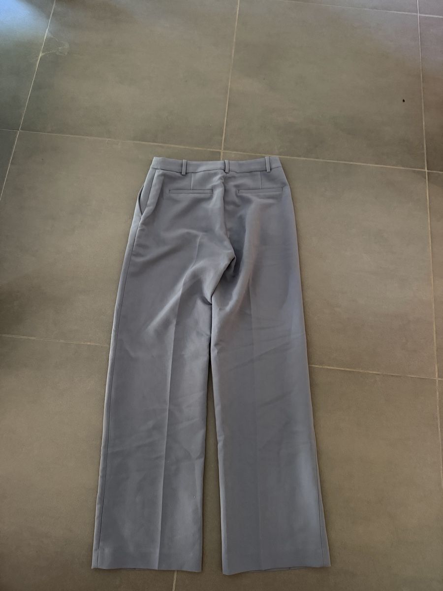 H&M Hosen: Damen Anzugshose grösse 36 – Gebraucht aus Seewil von Josydem 1