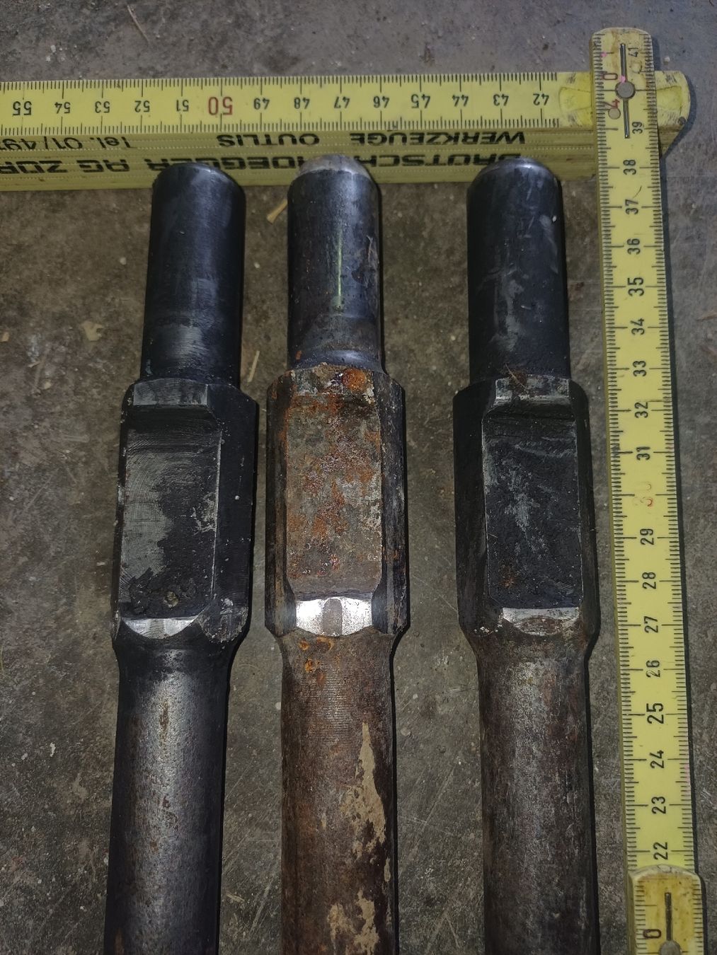 Tutti gli attrezzi: Spitzeisen zu Bohrhammer – Difettoso da Wangenried venduto da Recycler94 1