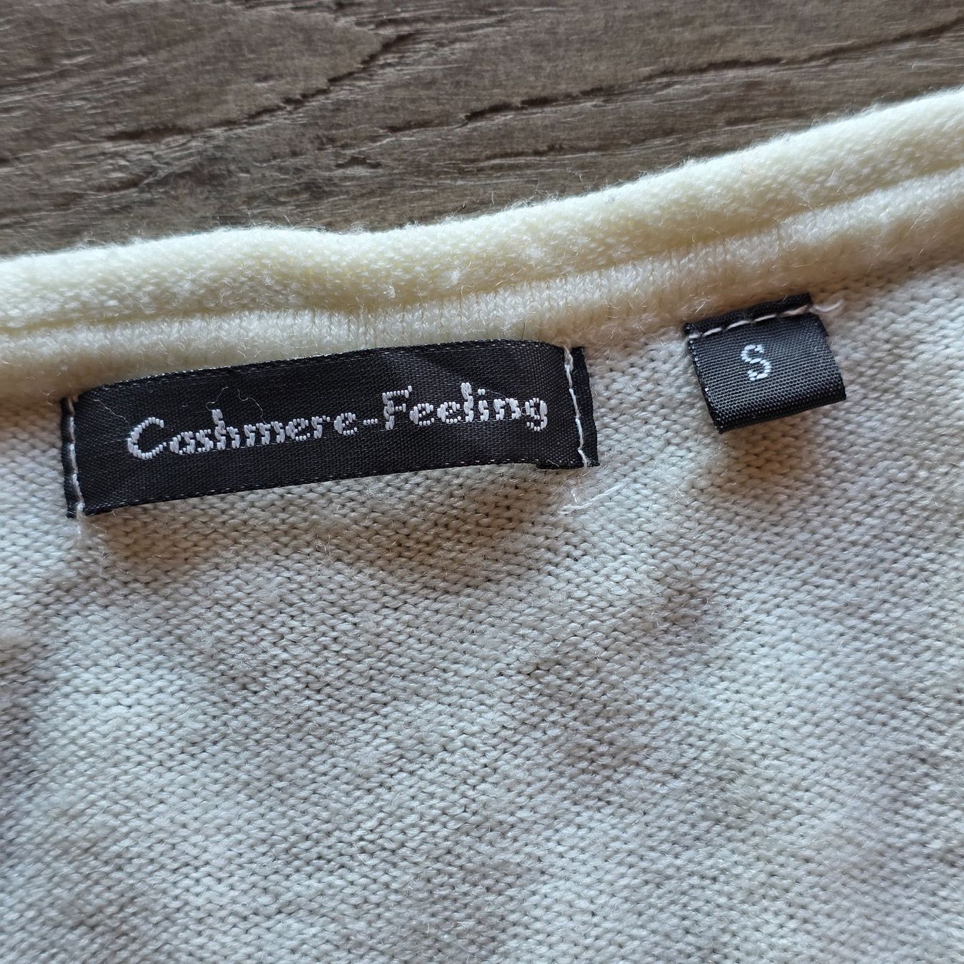 Pulls & Sweat-shirts: 🐸 CASHMERE FEELING PULLOVER S – D'occasion à Môtier (Vully) par Frogs 6