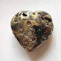 Peru: wunderschöner  Pyrit-Herz, 110g, 5 cm x 5 cm, Neu