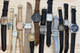 Uhrenkonvolut, 13 Armbanduhren, ungeprüft