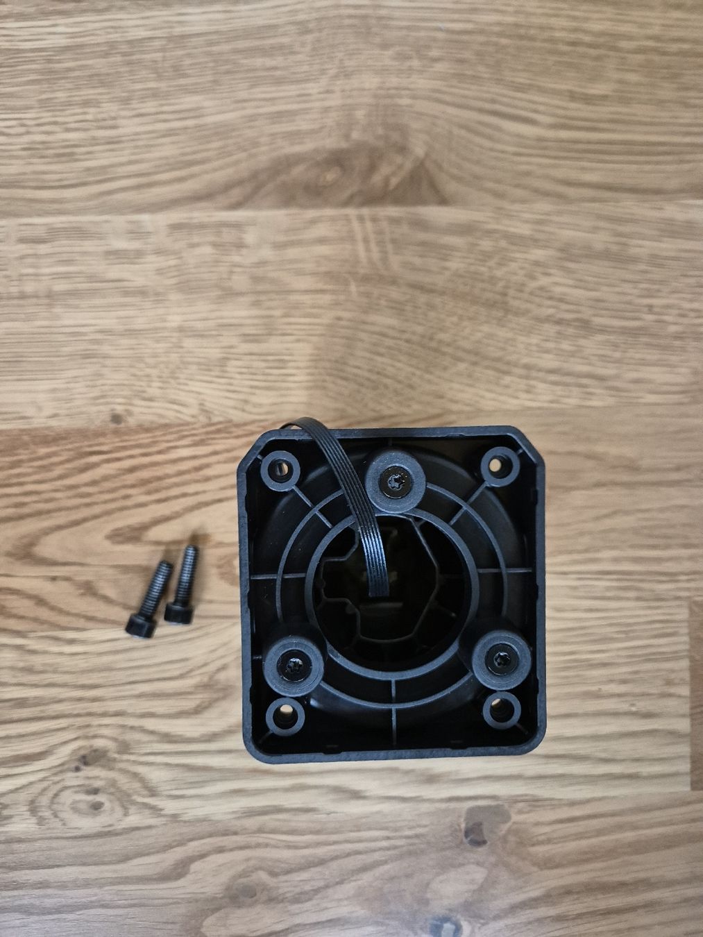 Thrustmaster Controller: Thrustmaster Servo Base plus Steuerrad – Usato da Jona venduto da lar_gt9y 3