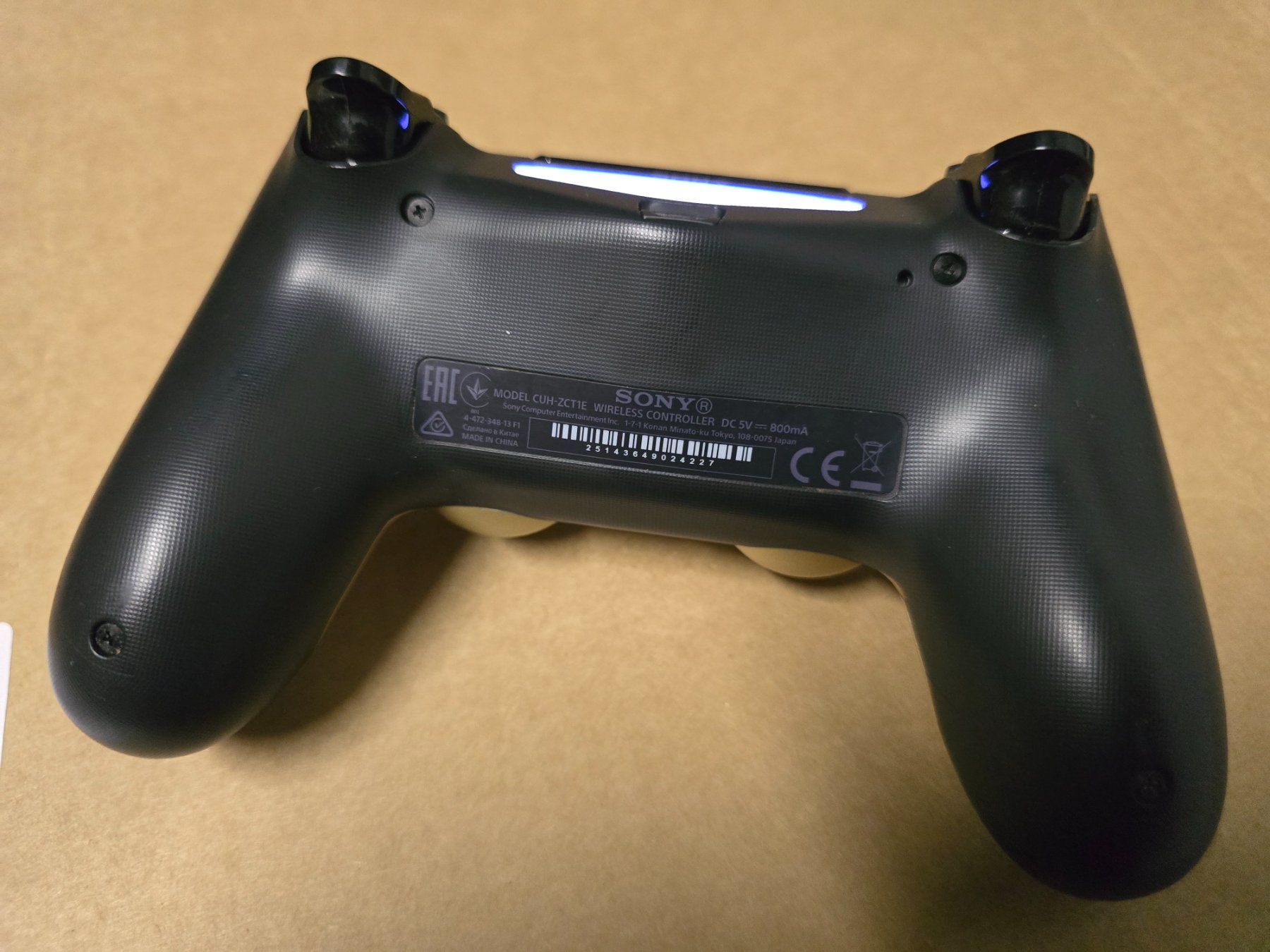 Sony Manettes: Sony PS4 Dualshock 4 Wireless Controller(Original) – D'occasion à Basel par Zait 2