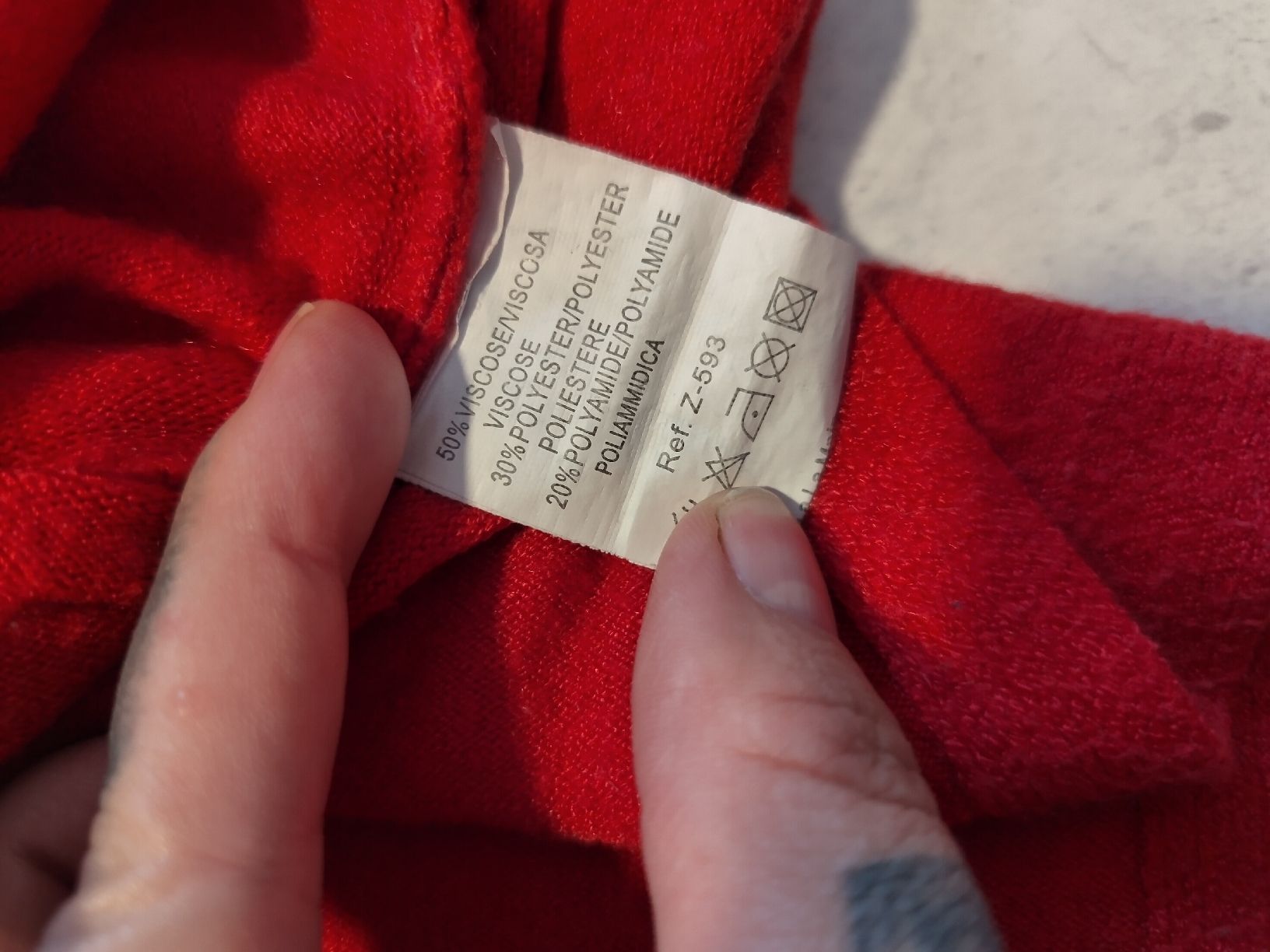 Pullover & Sweatshirts: Version Feminin Strickpullover Rot, mit Fledermaus Ärmeln – Gebraucht aus Mumpf von Roxy_Piercing 3