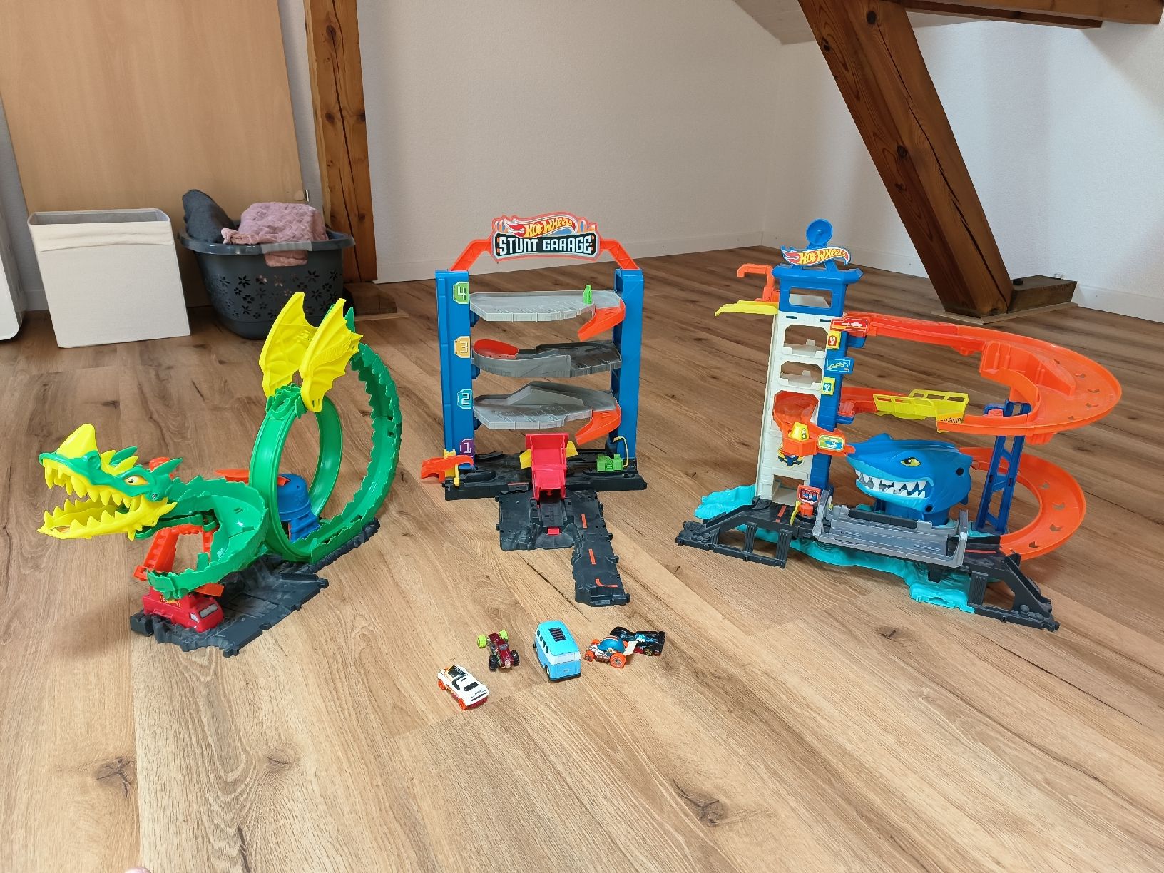 Hot Wheels Giocattoli: Hot Wheels  – Usato da Kreuzlingen venduto da Lilith888