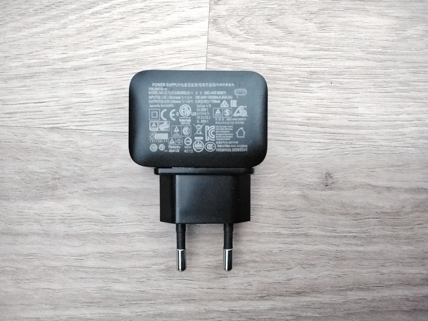 Plantronics Unità & Adattatore: Plantronics adaptateur secteur avec sortie USB-A – Usato da Vers-chez-Perrin venduto da nicobello 1