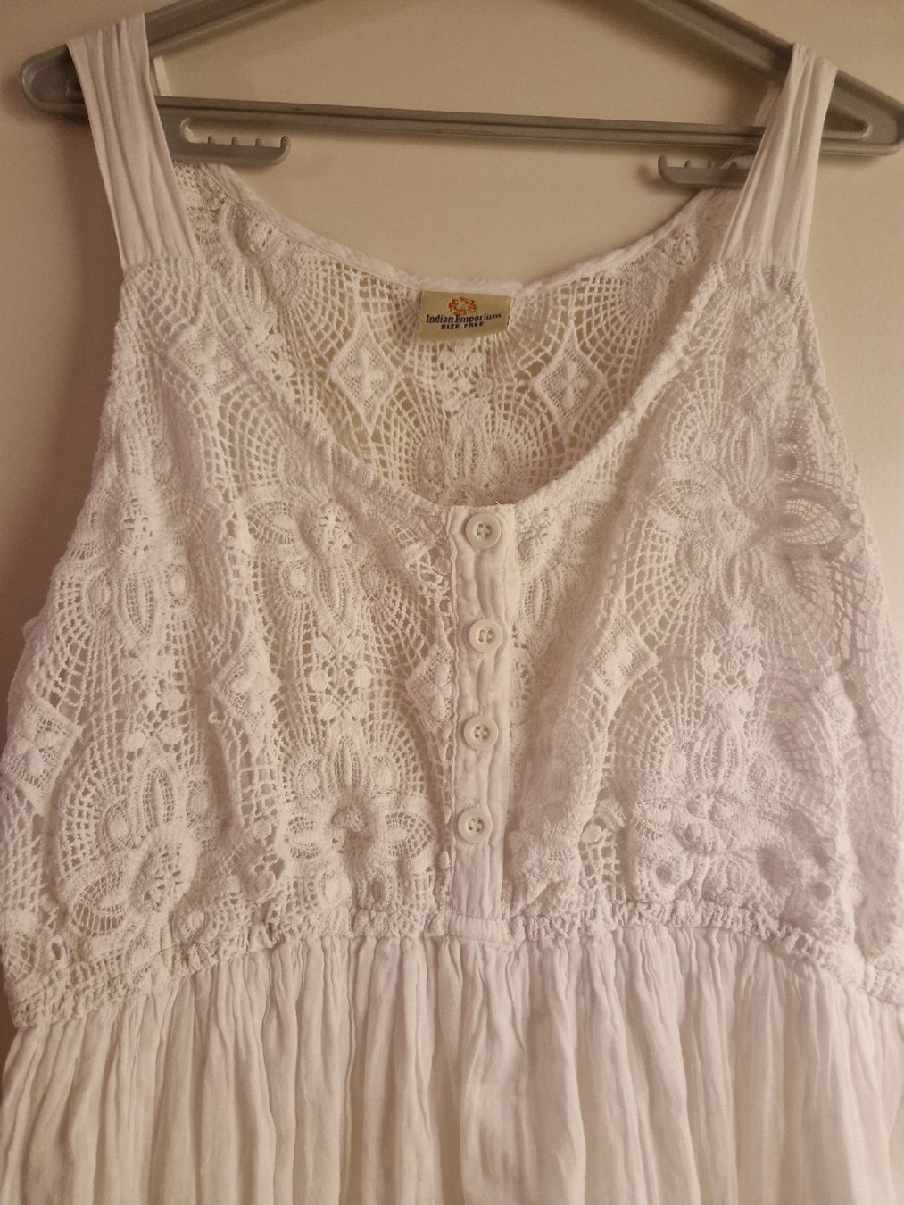 Kleider: Sommerkleid weiss  M – Neu (gemäss Beschreibung) aus Ebikon von kov_9vqb 1