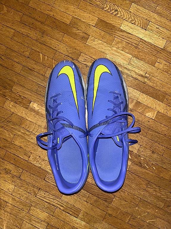 Schuhe für Jungen: Chaussures foot en salle Nike – Gebraucht aus Genève von lua_8czq 2
