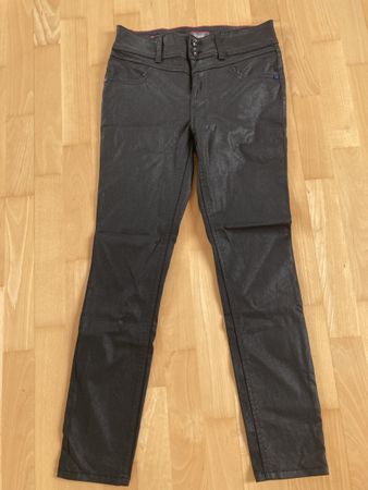 Hose Street one 28/30 schwarz glänzig