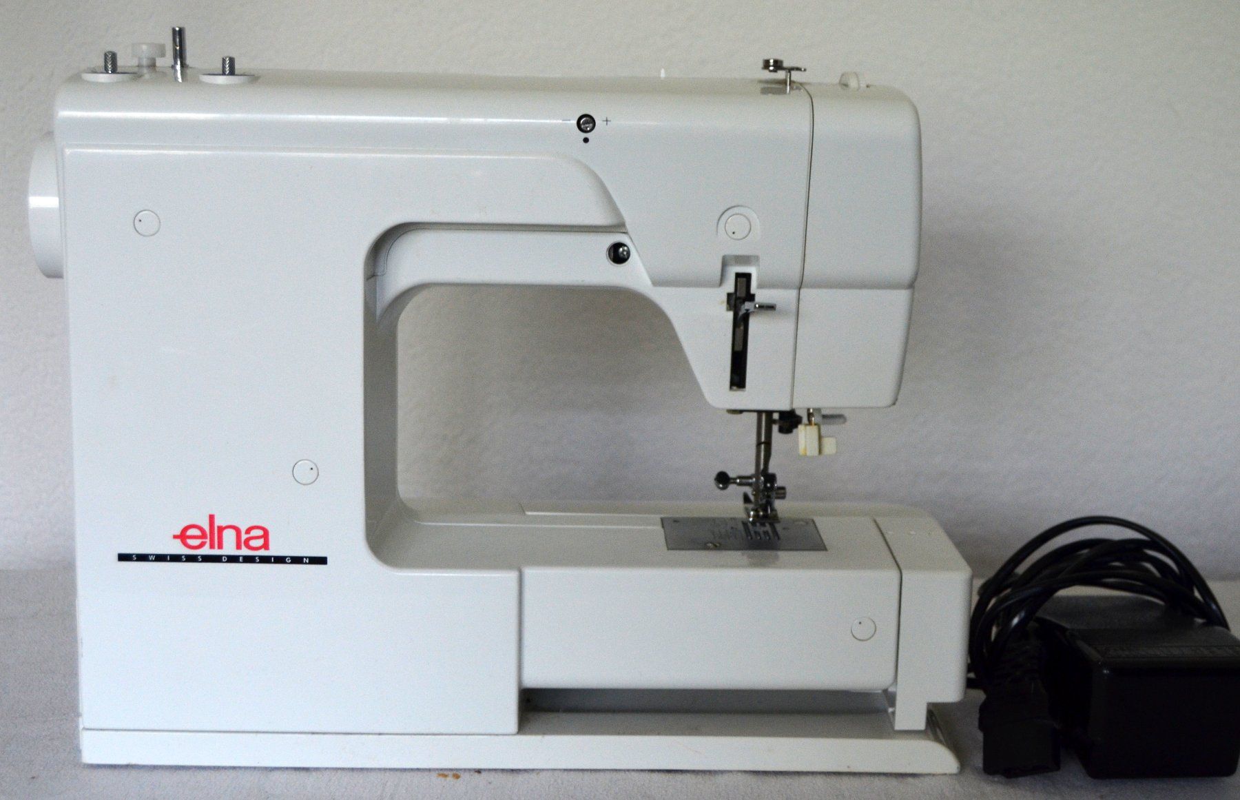 Elna Macchine da cucire: Elna 2005  Nähmaschine / Machine à coudre – Usato da Collonges venduto da arashee 2