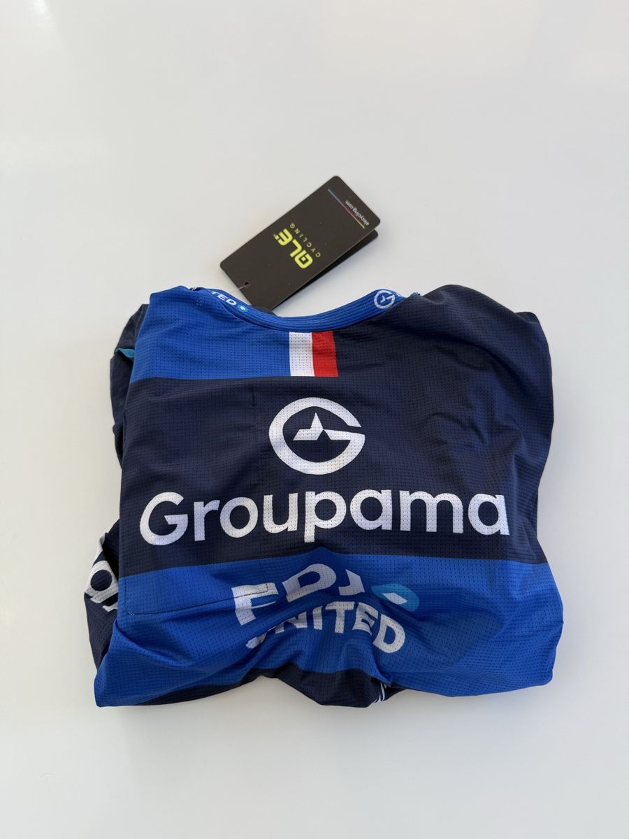 Maillots de corps & Pantalons: Combinaison de cyclisme – Neuf avec emballage d'origine à Les Genevez JU par fabliane 2