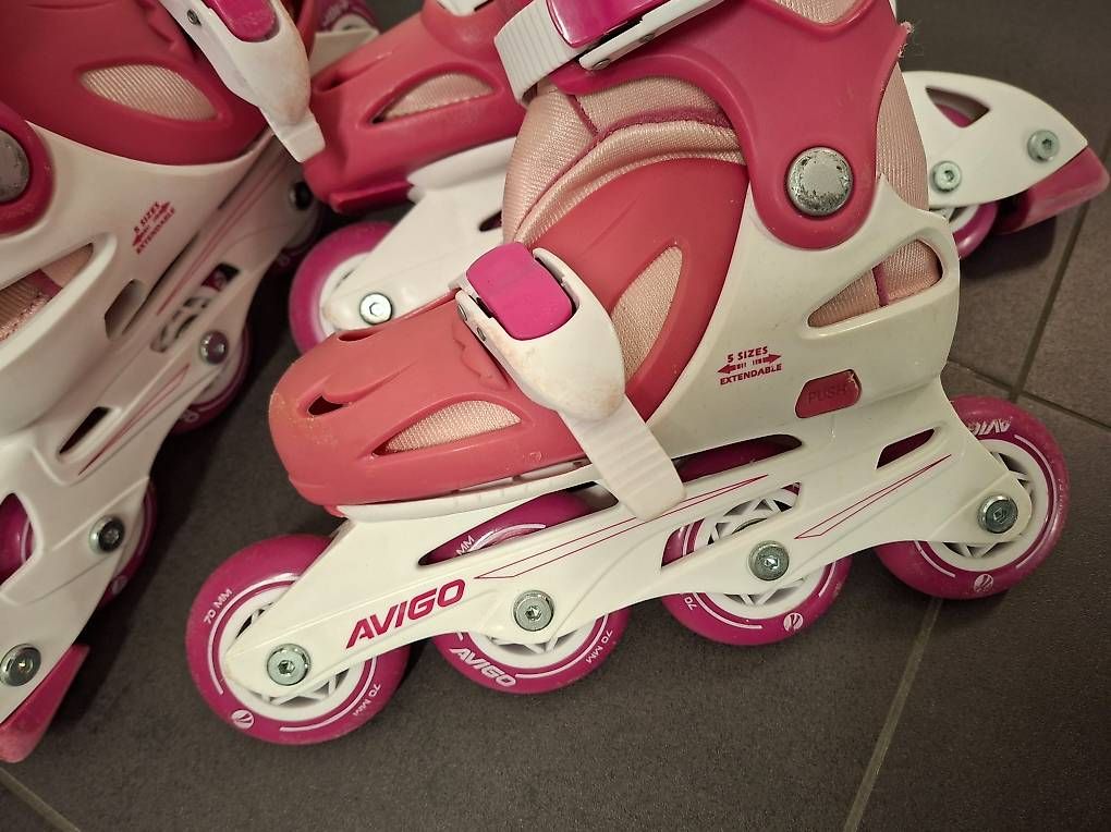 Pattini in linea & Pattini a rotelle: Rollers inline roses AVIGO ajustables (31-35) : 15.-/paire – Usato da Lausanne venduto da lae_w2zr 2