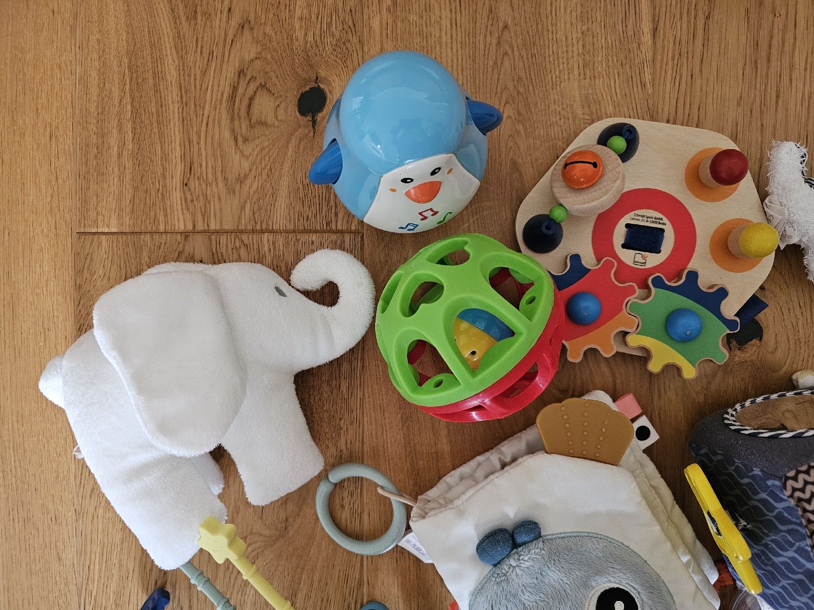 Giocattoli: Baby Spielzeug  – Usato da Basel venduto da vel_w2tr 3