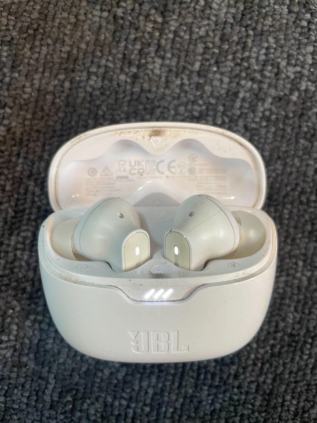 JBL Cuffie: JBL Tune 130NC Kopfhörer weiss gebraucht – Usato da Zürich venduto da Jicardo 1