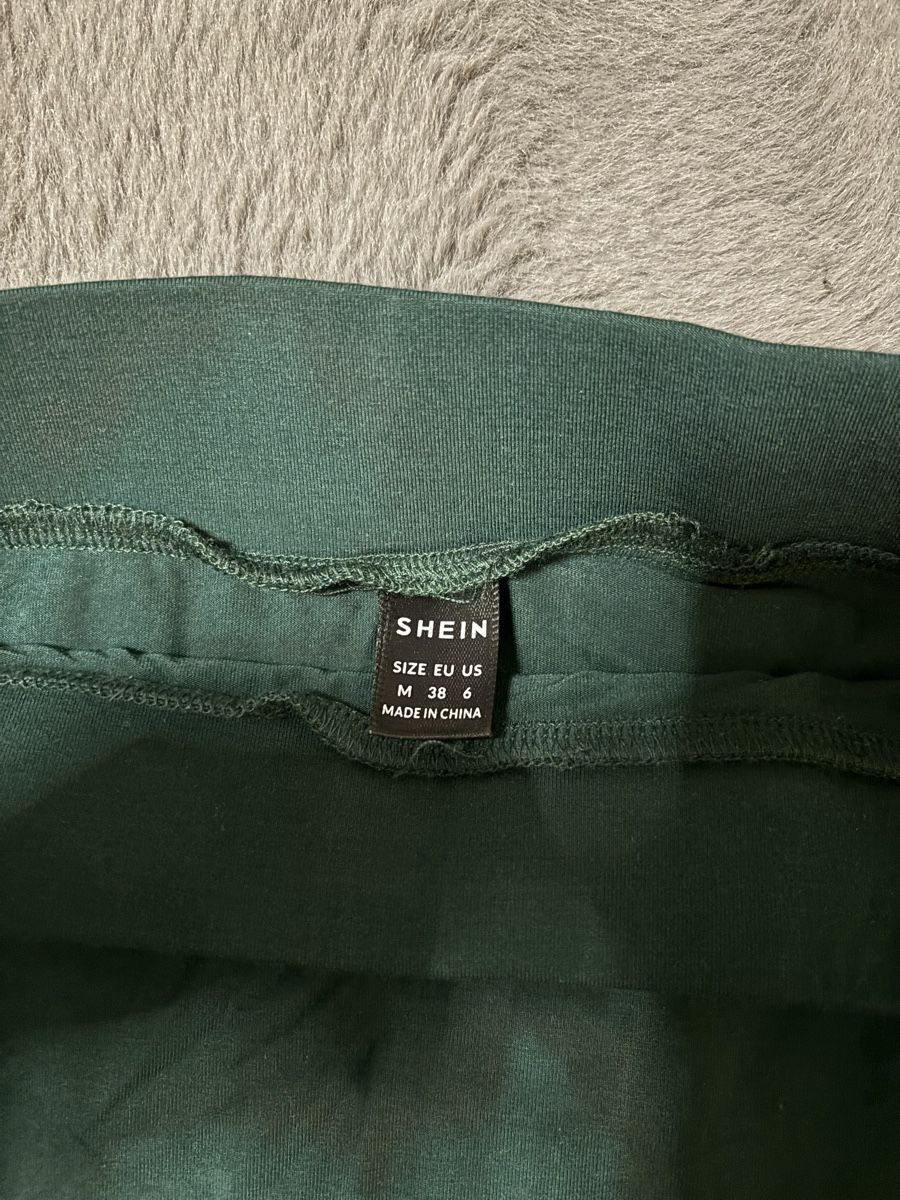 Gonne: Green Skirt, Size M – Usato da Wichtrach venduto da Re_Fit 2