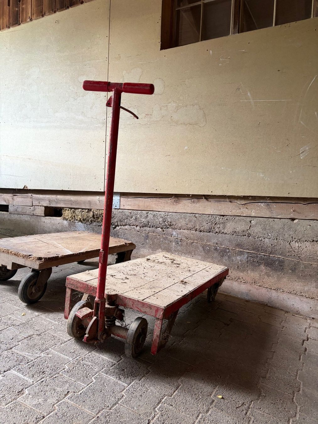 Tutti gli attrezzi: Wagen aus der Werkstatt – Usato da Rothrist venduto da SchHunWerGmbH 3