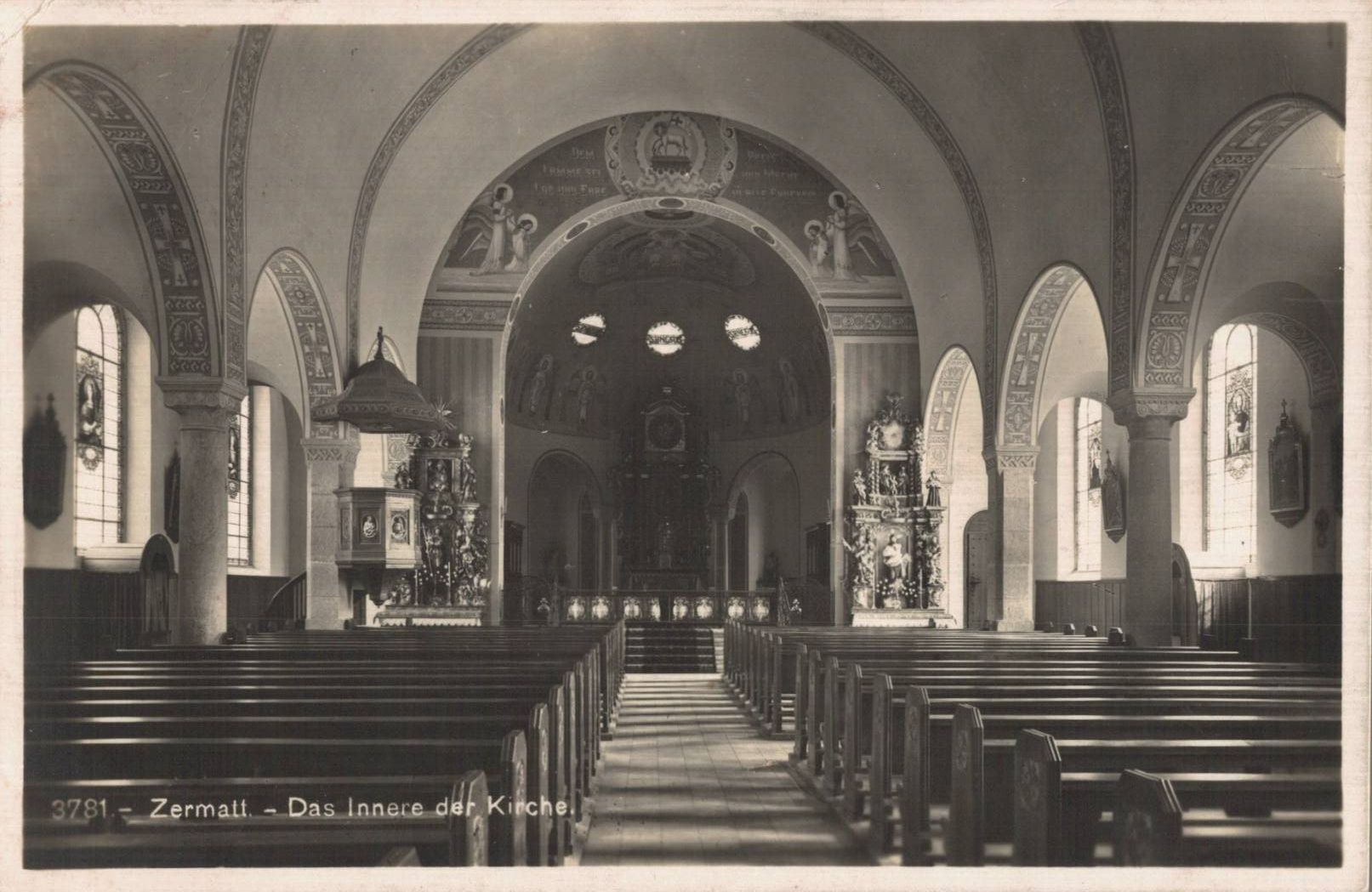 Cartoline postali: Ansichtskarte Zermatt das Innere der Kirche 16.VI. 1935 – Usato da Luzern venduto da Kartenansicht
