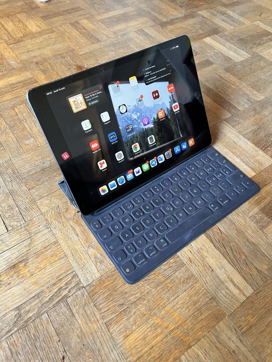 Apple Tablet PC: iPad 7th Gen avec clavier  – Gebraucht aus Chambrelien von Teonimos 2