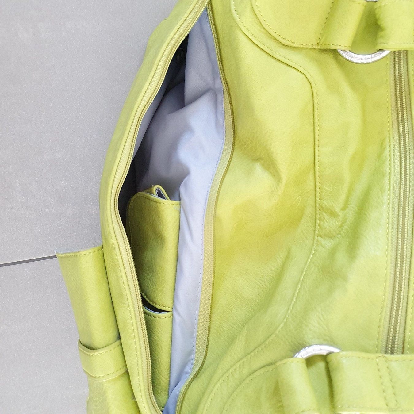 Lässig Kindertaschen: Lässig Wickeltasche hellgrün Kunstleder – Neu (gemäss Beschreibung) aus Untersiggenthal von Eulea 4