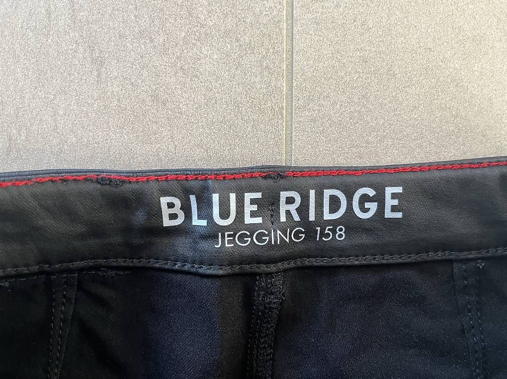Pantaloni: Blue Ridge Jegging 158 – Usato da Luzern venduto da La_Favorita 1