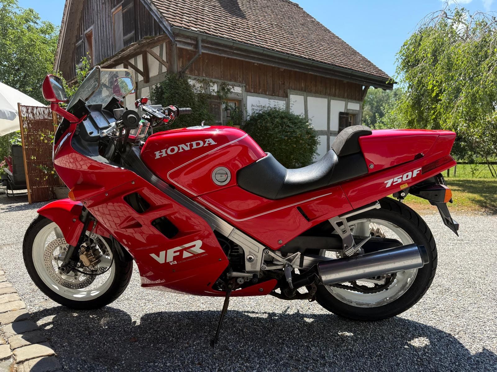 Honda Touring: Honda VFR 750 RC 24 – D'occasion à Neukirch-Egnach par Sachsmaen 8