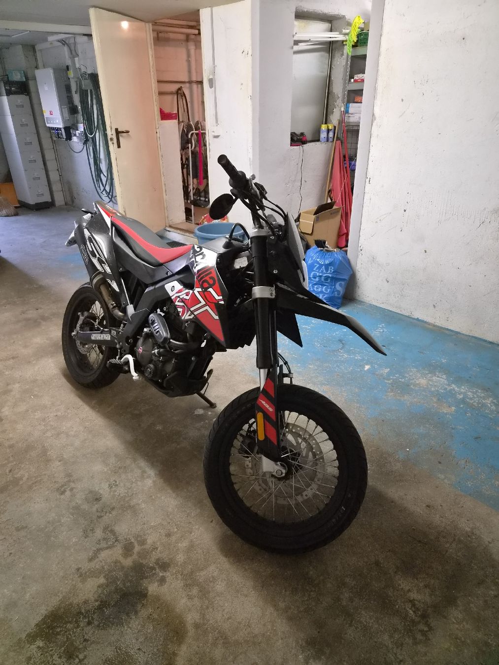 Aprilia Strada: Aprilia SX 125 – Usato da Oberuzwil venduto da ursu03 1