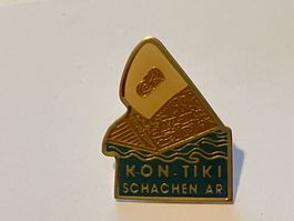 1 Pin Kon Tiki Schachen AR