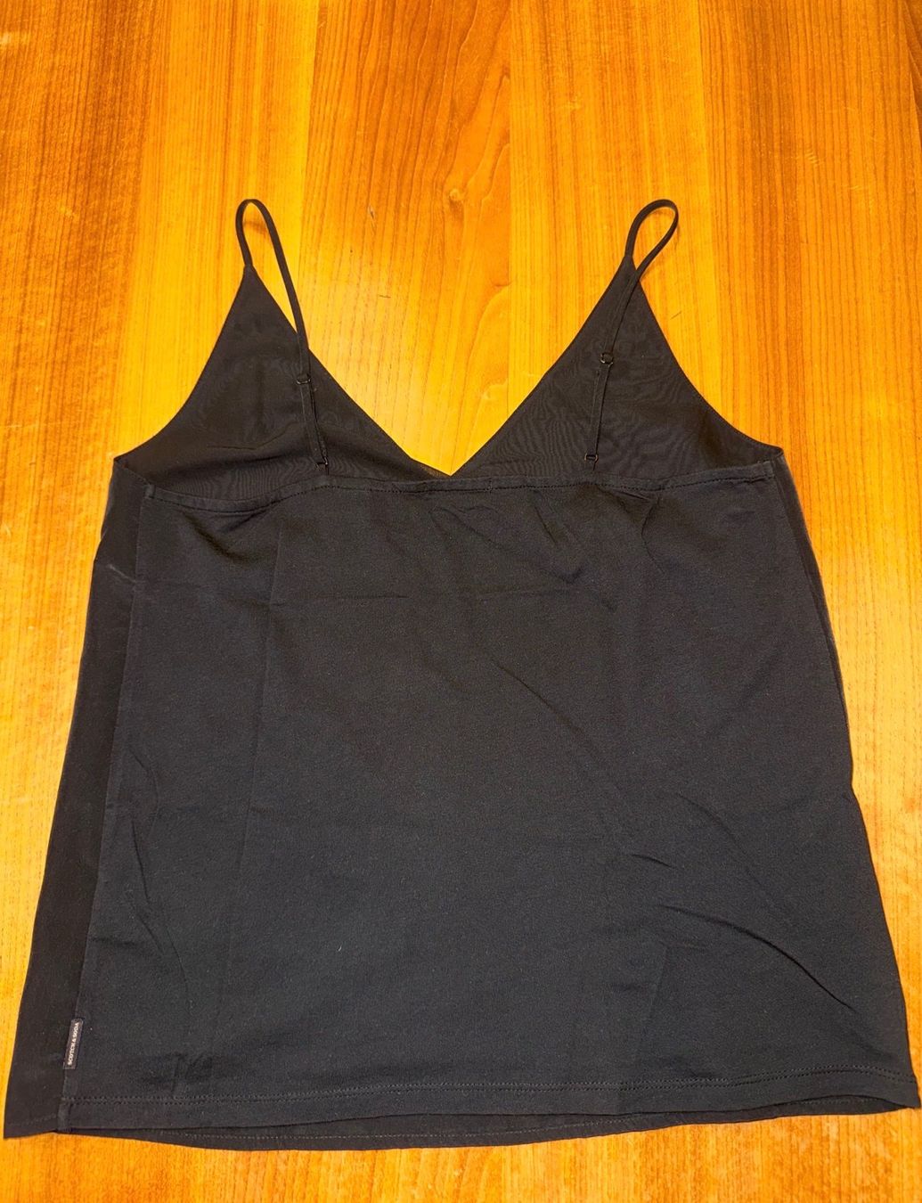 Tops: SCHWARZES TRÄGERTOP – Gebraucht aus Raron von lia_secondhand 1