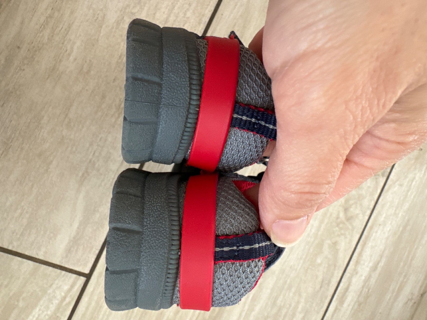 Oshkosh Scarpe da uomo: Oshkosh Turnschuhe Gr 19, 11.4cm – Nuovo (secondo la descrizione) da Gelterkinden venduto da Familienferien 3