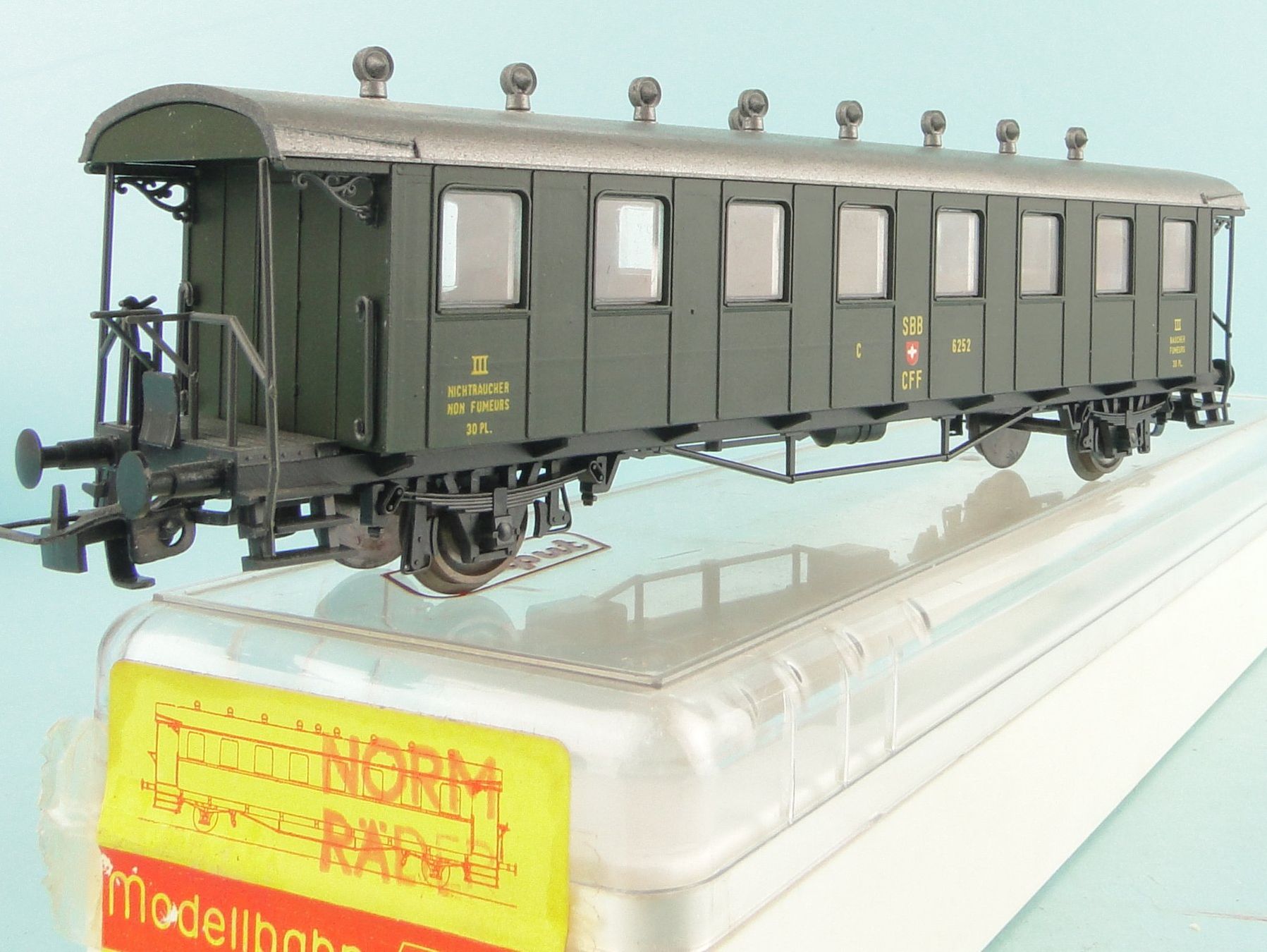 Liliput Modellini di ferrovie: Liliput 278 50 SBB 3 Kl. Oldtimerwagen – Usato da Bülach venduto da cann11