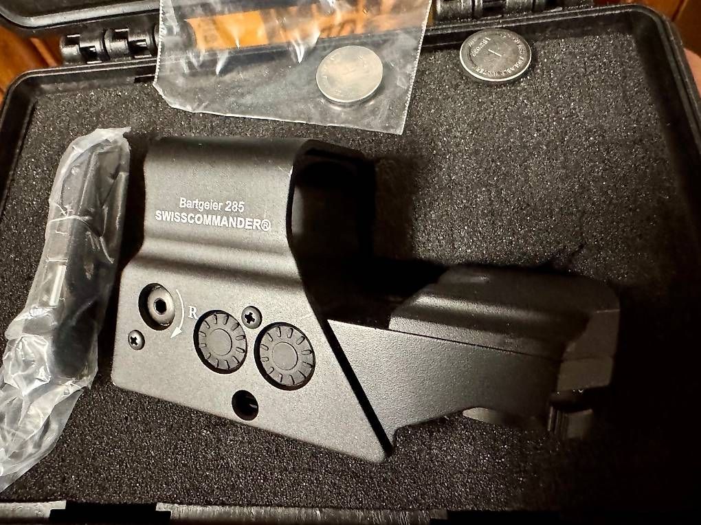Tutti gli attrezzi: Reflex-Sight Zielhilfe SWISSCOMMANDER XTRA robust – Usato da Eschenbach SG venduto da Swissjoker 1
