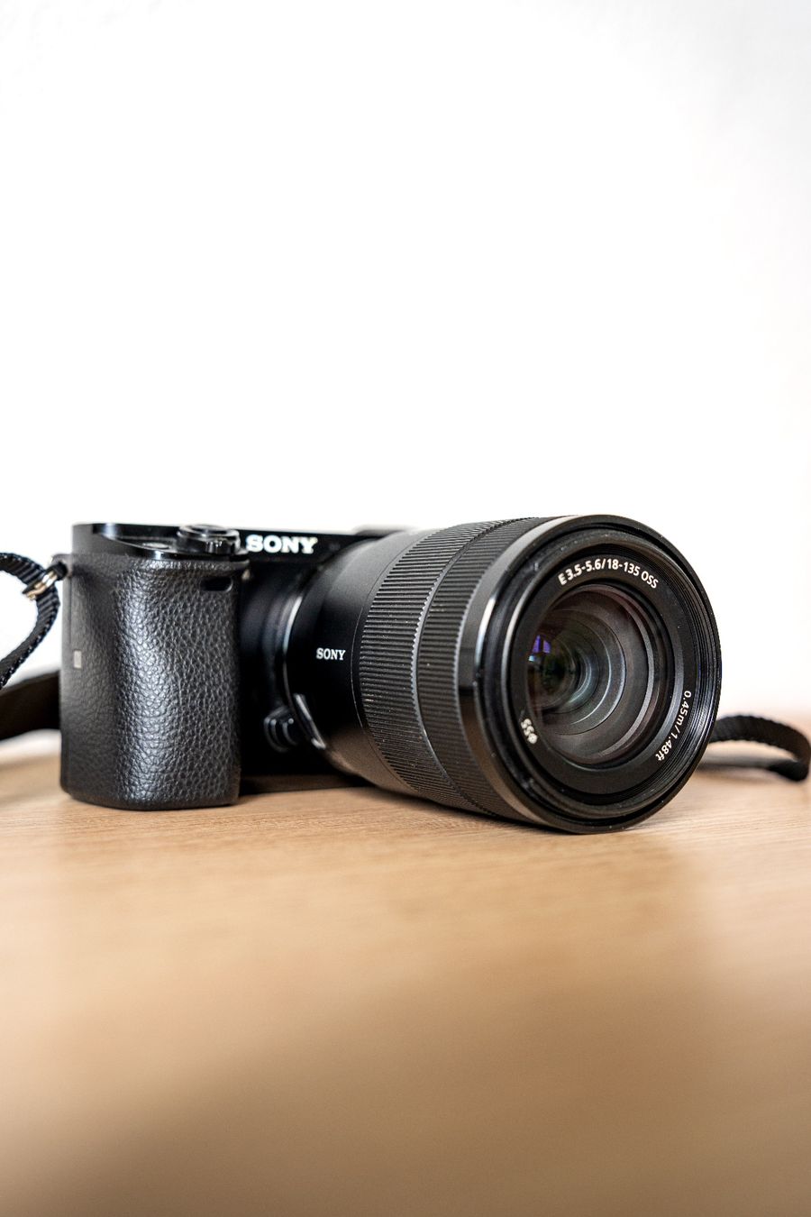 Sony Fotocamera: Sony A6000 + Sony 3.5-5.6/18-135mm – Usato da Rickenbach b. Wil venduto da Salsch 3